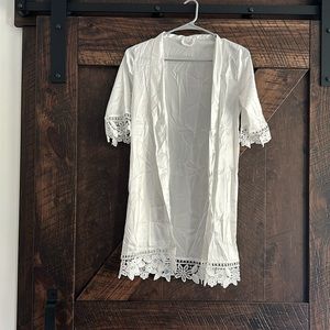 White flower girl robe